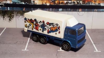 Renault J Container