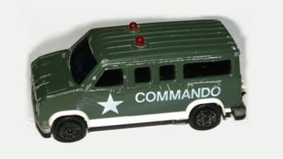 Ford E-350 (Fourgon)