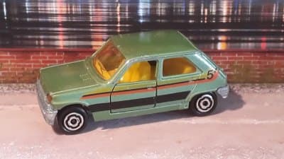 Renault 5 (5 doors)