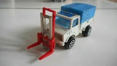Mercedes-Benz Unimog Forklift