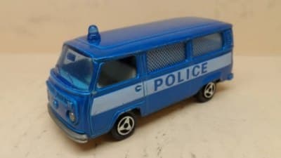 Volkswagen T2 Ambulance/Police