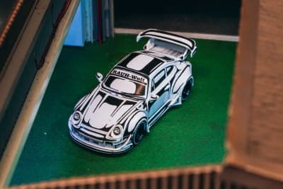 RWB 993