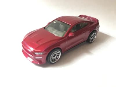 19 Ford Mustang Coupe