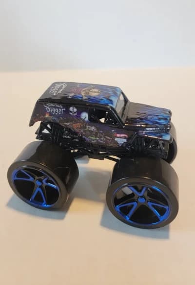Son-uva Digger