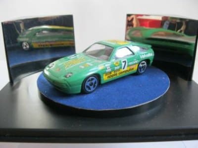 Porsche 928 S4