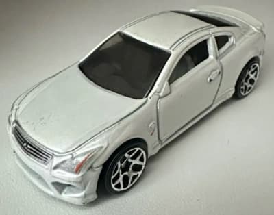 Infiniti G37